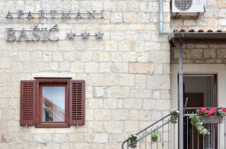Apartmani Bašić 1 - 5
