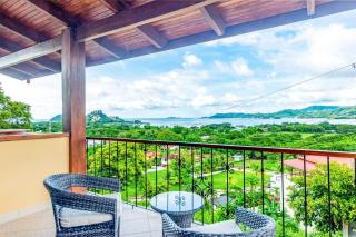 2-Bedroom Condo with Ocean View and Pool - Playa Flamingo - 0