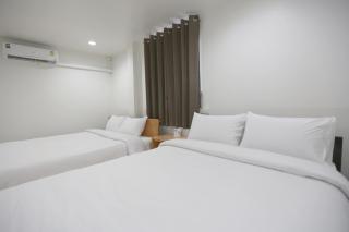 INTERest POSHTEL - Bangkok - 8