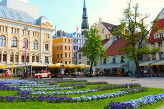Centrally located apartment overlooking Vermanes Park - Riga - 5