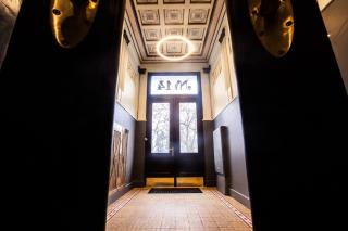 Centrally located apartment overlooking Vermanes Park - 2