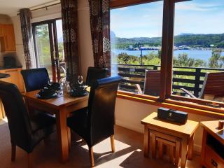 Caisteal Liath Chalets - 5