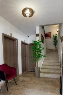 Apartment L Palace - Budva - 6