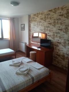Guest House Ivanovi - 1
