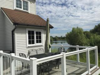 Windrush Turret Lodge - 1