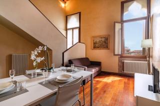 Doge Morosini Palace by Wonderful Italy - Venice - 7