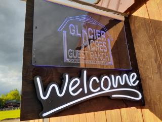 Glacier Acres Guest Ranch - Columbia Falls - 2