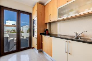 Rooftop Pool Two Bedroom Apartment in Alvor - 1