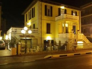 Hotel Villa Laura - Rimini - 0