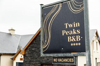 Twin Peaks B&B - 9