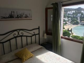 Mataro - Roses - 1