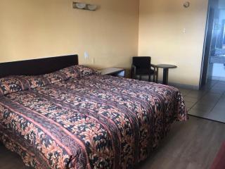 Lone Star Inn - 7