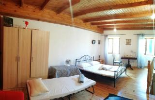 Country traditional house in Corfu village, Greece - Sinarádes - 5