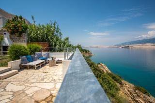 A White Cliffside Studio - Pag - 6