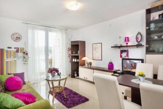 Apartments by the sea Makarska - 6843 - 2