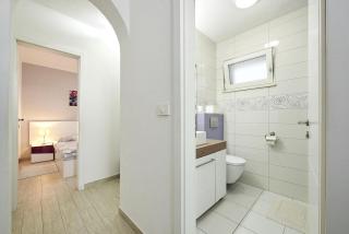 Apartment Mavarstica 17803a - 3