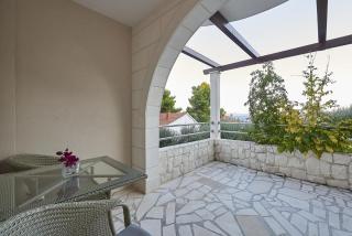 Apartments with parking spaces Mavarstica, Ciovo - 17803 - Trogir - 2