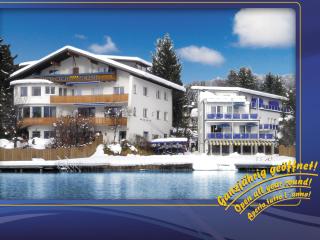 Barry Memle Directly at the Lake - 9