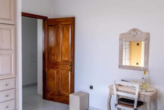 Alexandra Apartments - 2