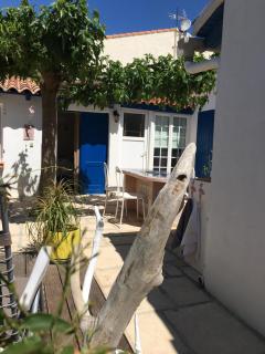 Seb&Laeti Guesthouse - Saint-Laurent-dʼAigouze - 9