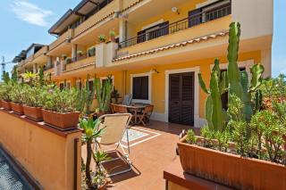 Giardini Naxos Bright Apartments with Balcony - Giardini Naxos - 0