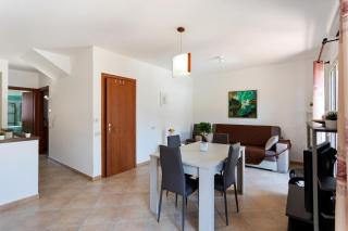 Giardini Naxos Bright Apartments with Balcony - 4