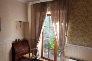 Barrister's apartments with fireplace - 7