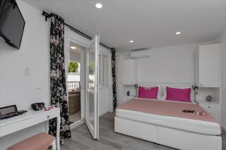 Luxurious studio apartment Jube - Makarska (Macarsca) - 0
