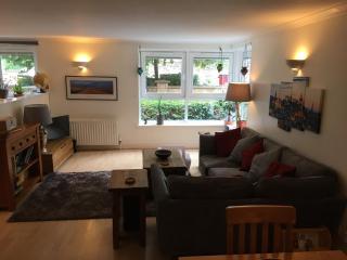 Holyrood Park Apartment - 5