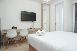 Best Location Studio Room @ Menteng Park Apartment By Travelio - 1