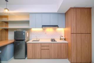 Cozy 2BR Apartment Nine Residence with City View By Travelio - 3