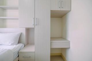 Chic and Cozy 2BR Apartment at Green Pramuka City By Travelio - Jacarta - 6