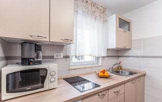 Ivana B4 n1 - Poreč (Parenzo) - 1