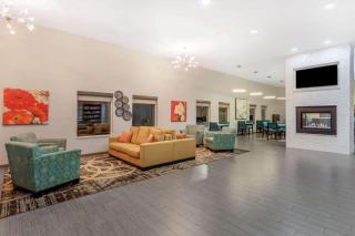 La Quinta by Wyndham Rockford - Rockford - 2