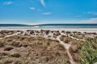 Pugsys Paradise Sleeps 10! - Panama City Beach - 1