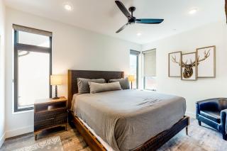 River West - Silverthorne - 1