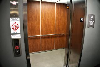 Brookstone Inn & Suites - Fort Dodge - 3