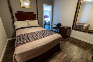 American Inn & Suites Russellville - Russellville - 9