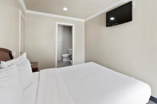 Le Blanc Inn & Suites - El Monte - 6