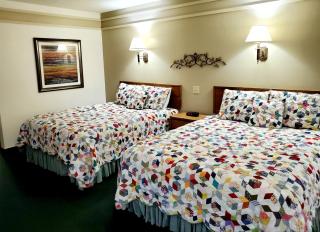 Covered Wagon Motel Lusk WY - 9