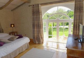 Le Domaine des Doucins & Spa, Gîte 4 étoiles, 10 minutes de Jonzac piscine et spa - Fontaines-dʼOzillac - 1