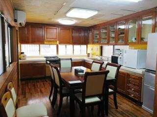 NahaCentaral_10Beds7roomsHouse_190sqm_FreeParking - Naha - 6