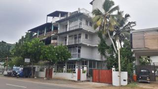 Seals Harbor Hotel - Weligama - 4