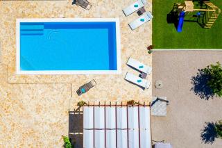 Villa R&B heated pool - Vrpolje - 9