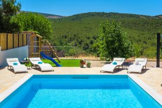 Villa R&B heated pool - Vrpolje - 1