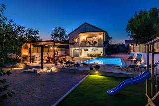 Villa R&B heated pool - Vrpolje - 0