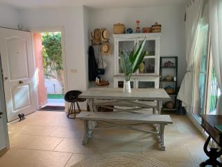 CASA 4 HABITACIONES CON JARDIN 10 Pax - 4