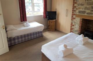 The Riverside - Lechlade - 3