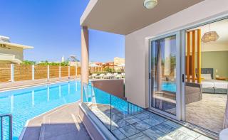 Oliva Beach-Beachfront Apartments Maleme near Chania, Crete - 6