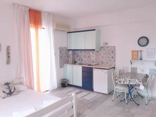 Brunis Apartments - Neoi Poroi - 3